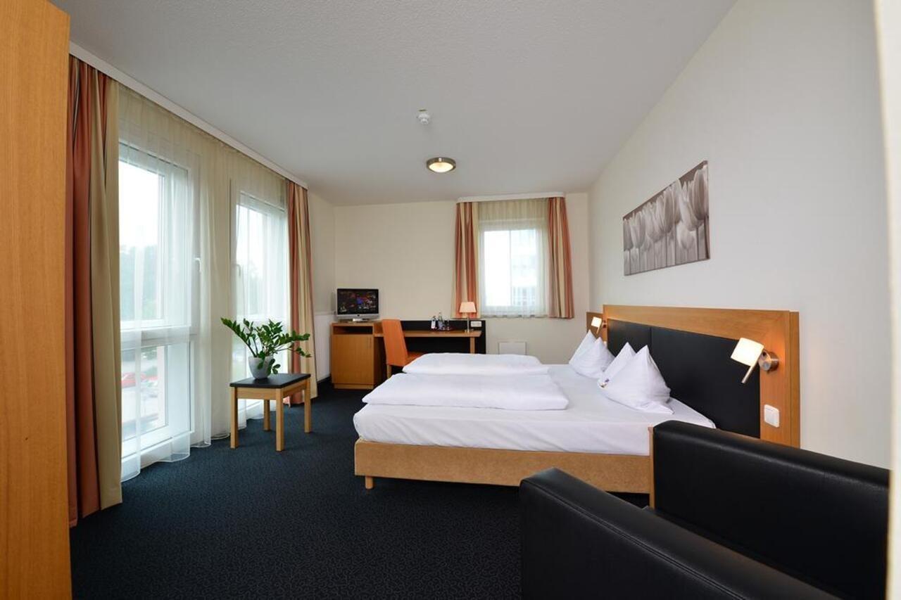 Arthotel Ana Gallery Vaterstetten Exterior photo