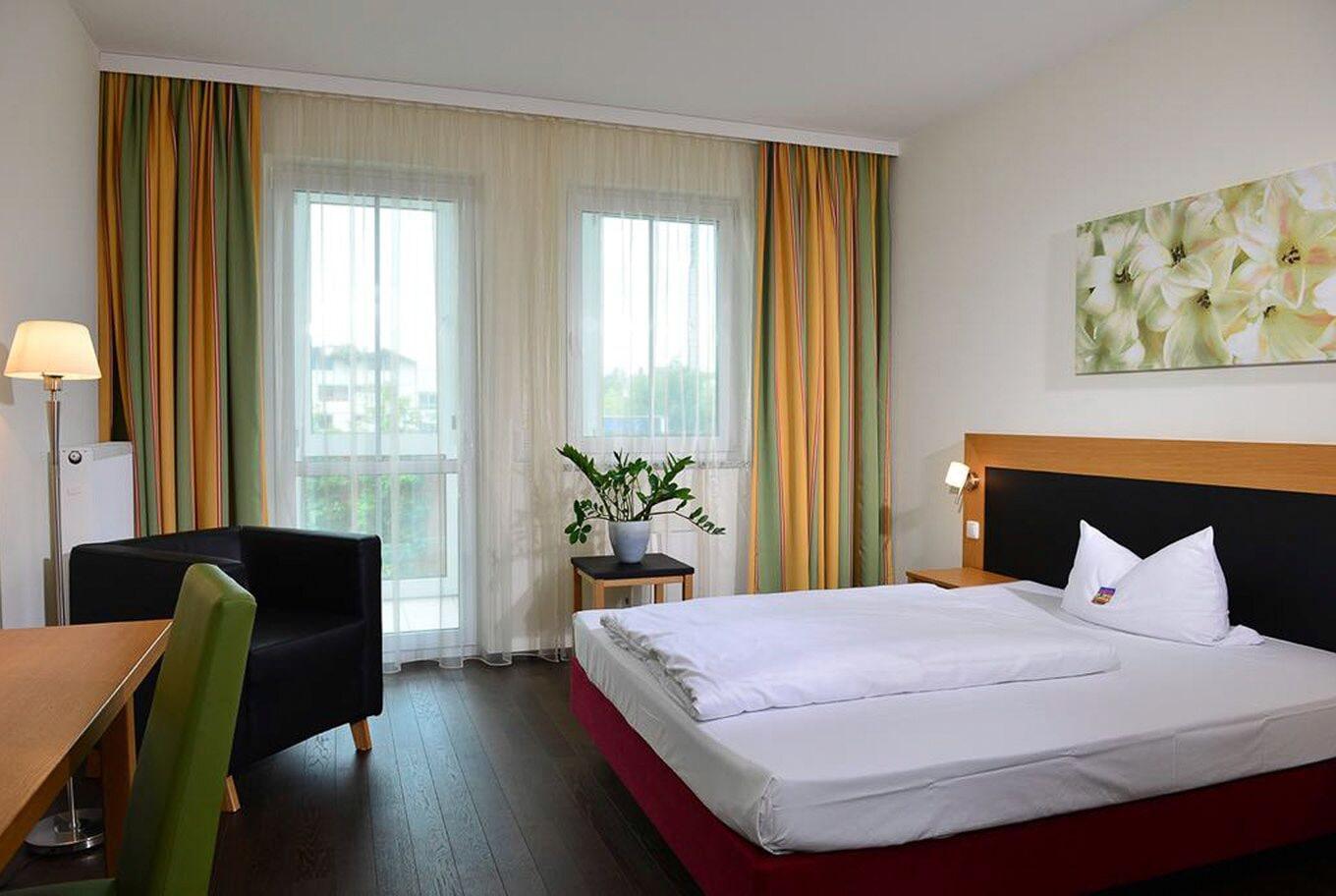 Arthotel Ana Gallery Vaterstetten Exterior photo