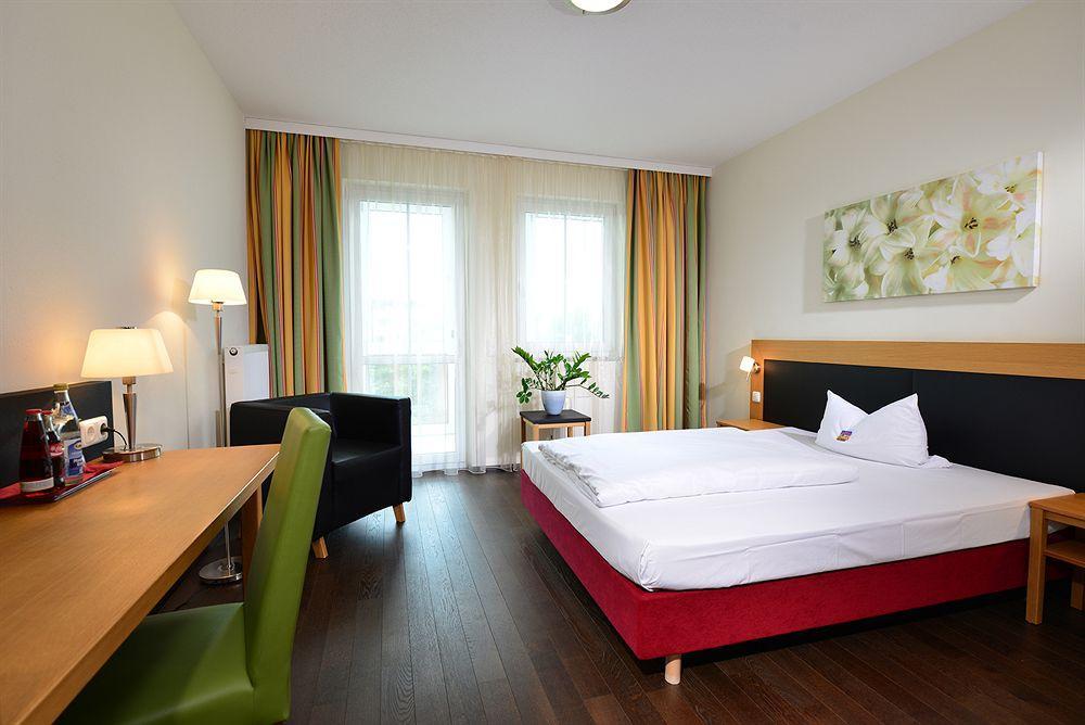 Arthotel Ana Gallery Vaterstetten Exterior photo