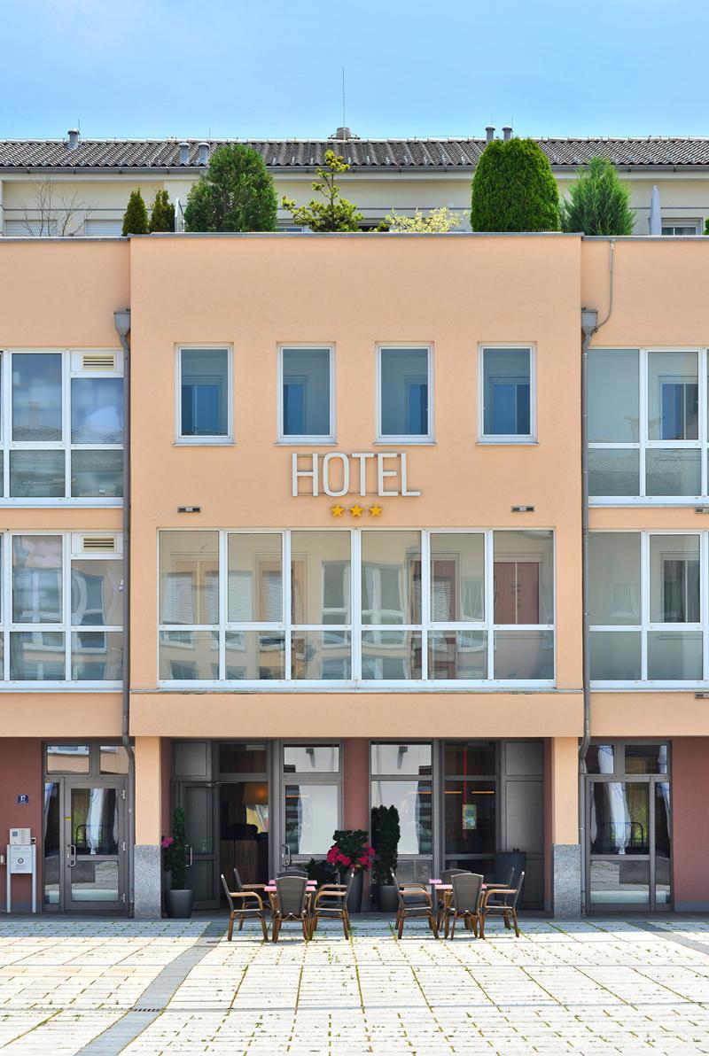 Arthotel Ana Gallery Vaterstetten Exterior photo